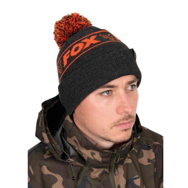 BOBBLE HAT BLACK/ORANGE FOX