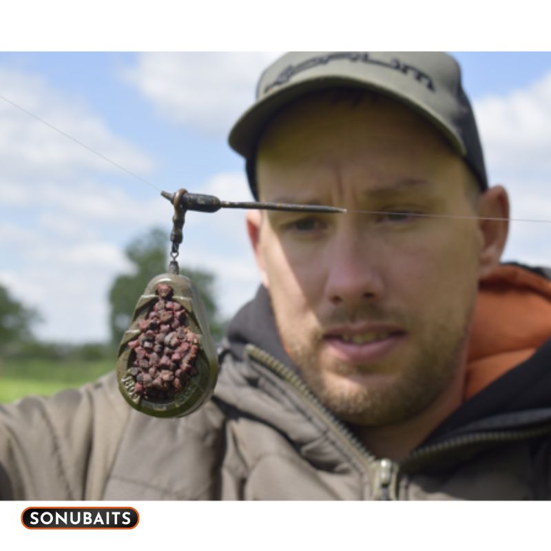 SONUBAITS PELLETS 8MM SPICY SAUSAGE 900G Imagen 3